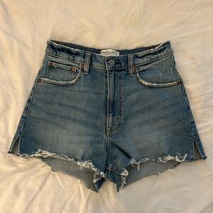 Abercrombie & Fitch High Rise Denim Shorts 25/0